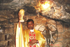 Fr-Stephen-Mass-of-20th-Anniversary-of-Ordination-Mt-Calvary-Jerusalem